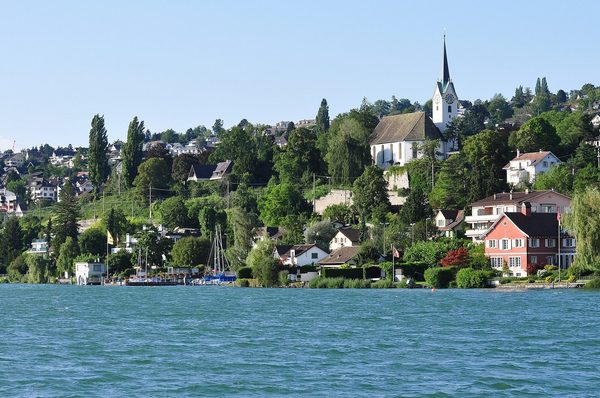 Singles in Herrliberg: Blick auf die Stadt